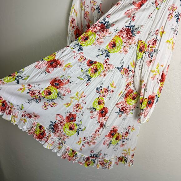 Torrid Ivory Floral Ruffle Hem Kimono 2X 16733888 16733884 - Picture 7 of 15